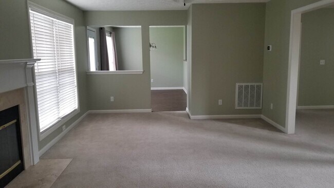 Foto del edificio - 3784 Winthrop Dr