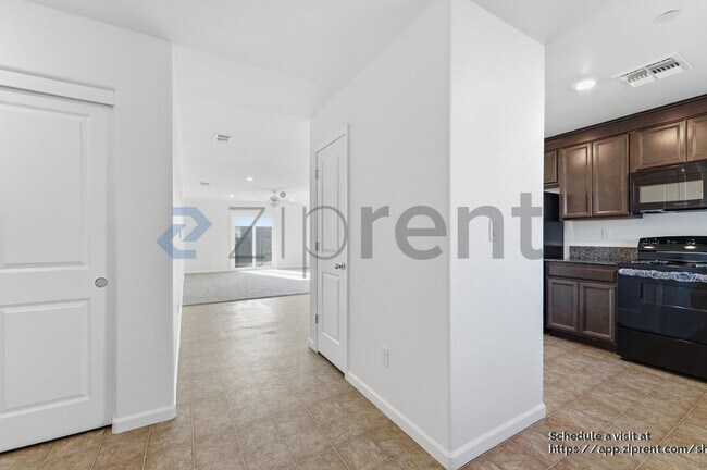 Foto del edificio - 756 Marcelina Ct