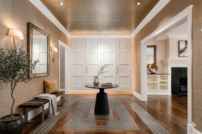 Foto del edificio - 1347 N State Pkwy