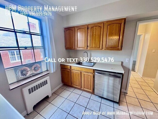 Building Photo - 15725 Van Aken Blvd