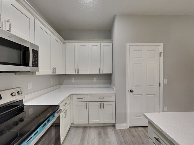 Foto del edificio - 11604 N Kenlake Cir