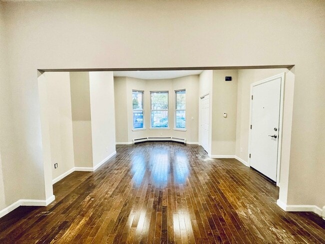 Building Photo - 1607 Kerrigan Ave