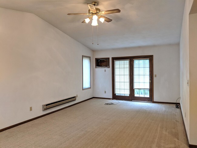 Building Photo - 5185 Cheney Dr
