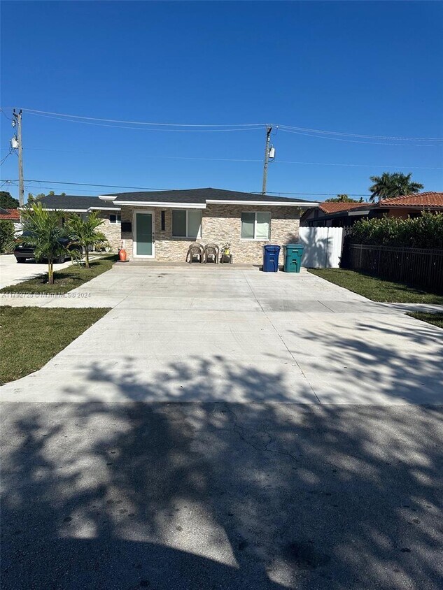 Primary Photo - 11311 SW 7th Terrace