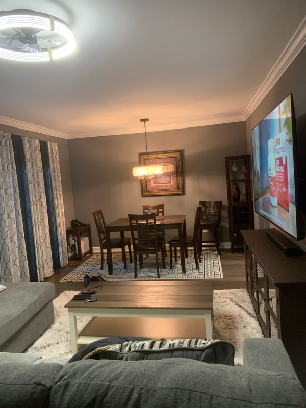 Building Photo - 81-06 Westbourne Pl