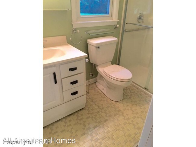 Building Photo - 1208 Wentworth Pl