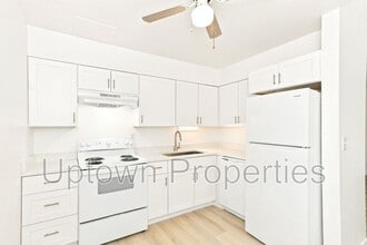 Building Photo - 1420 SW Bertha Blvd
