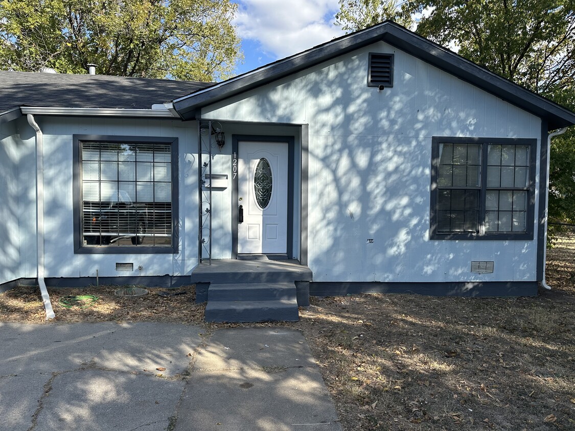 Photo - 1207 S Chicago Ave (Fort Worth, TX)