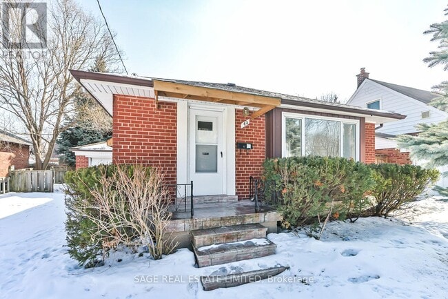 Building Photo - 43 Castlebar Rd