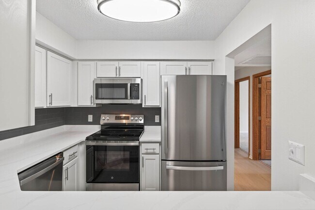 Foto del edificio - Oak Pointe Apartments