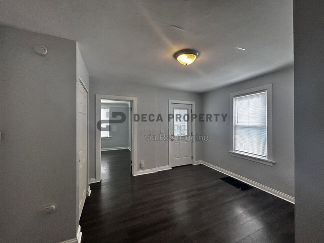 Building Photo - 7026 Bancroft Ave