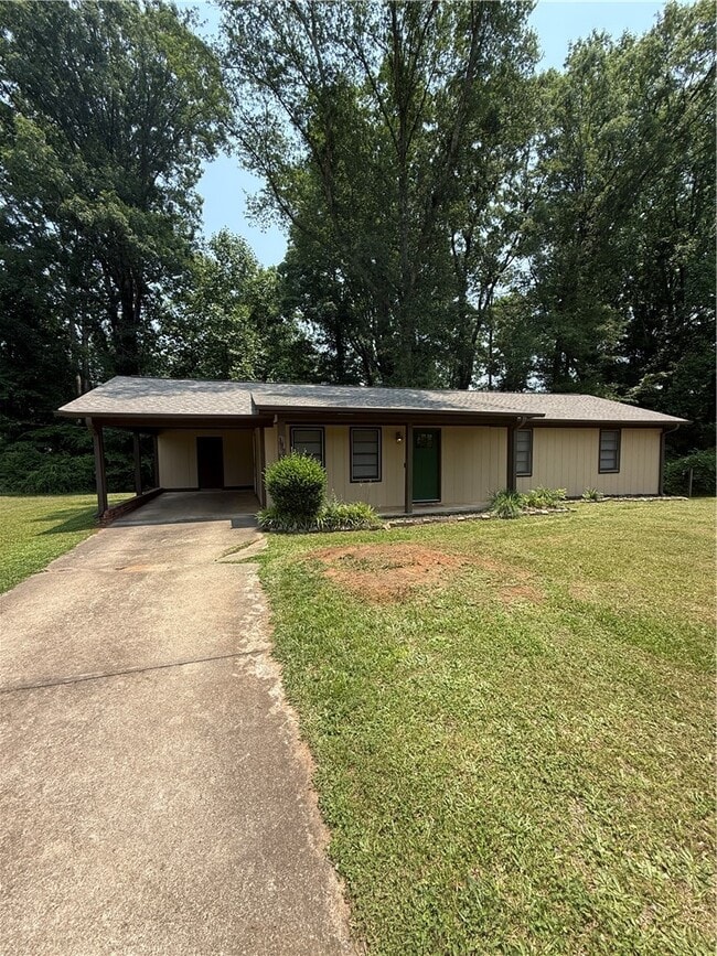 Building Photo - 112 Lynwood Dr