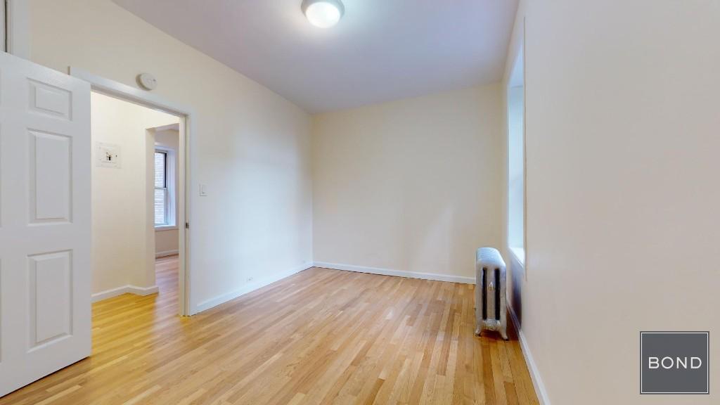 Primary Photo - 117 W 13th St
