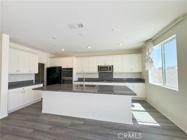 Building Photo - 3288 E Kane Dr