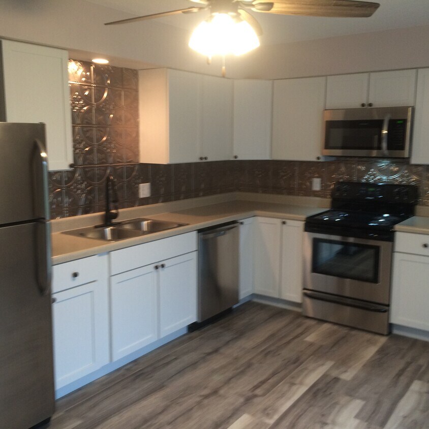 Everything new! - 2030 Brookhaven Court Number 5