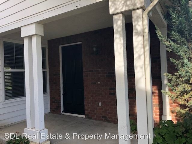 Building Photo - 45623 Magnolia Pl