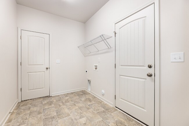Building Photo - 6367 Sheringham Dr