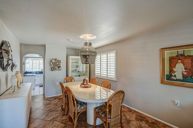 Foto del edificio - Amazing Golf Course Views in Leisure World a 45+ Active Adult Resort Community.  Available starti...