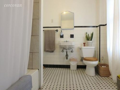 Foto del edificio - 348 Classon Ave