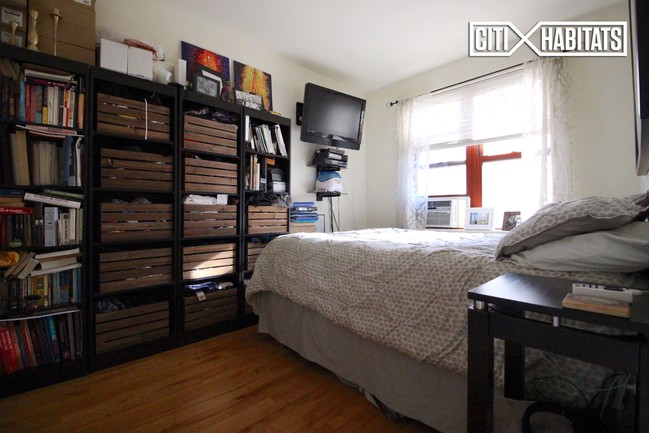 Foto del edificio - 190 E 7th St