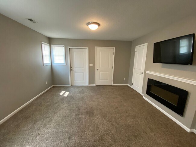 Foto del edificio - Fox Run Townhomes 1