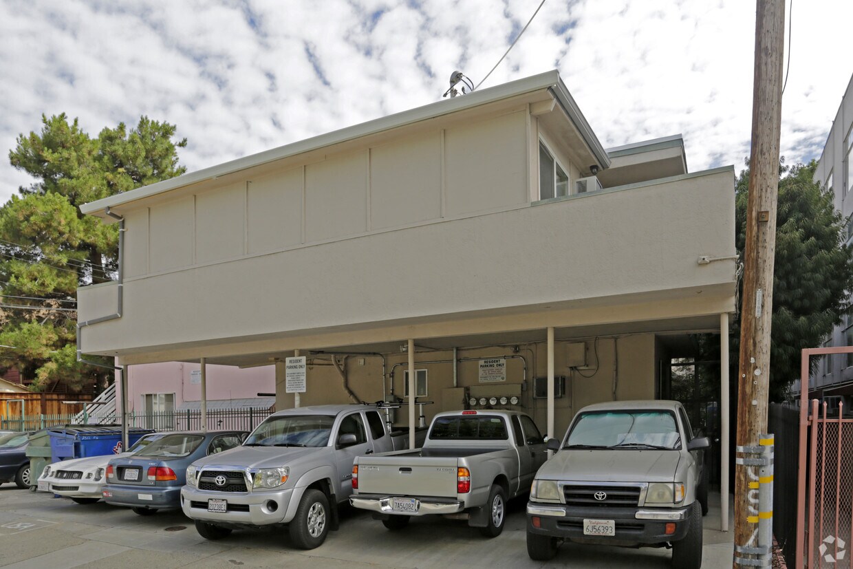 Building Photo - 2312 P St