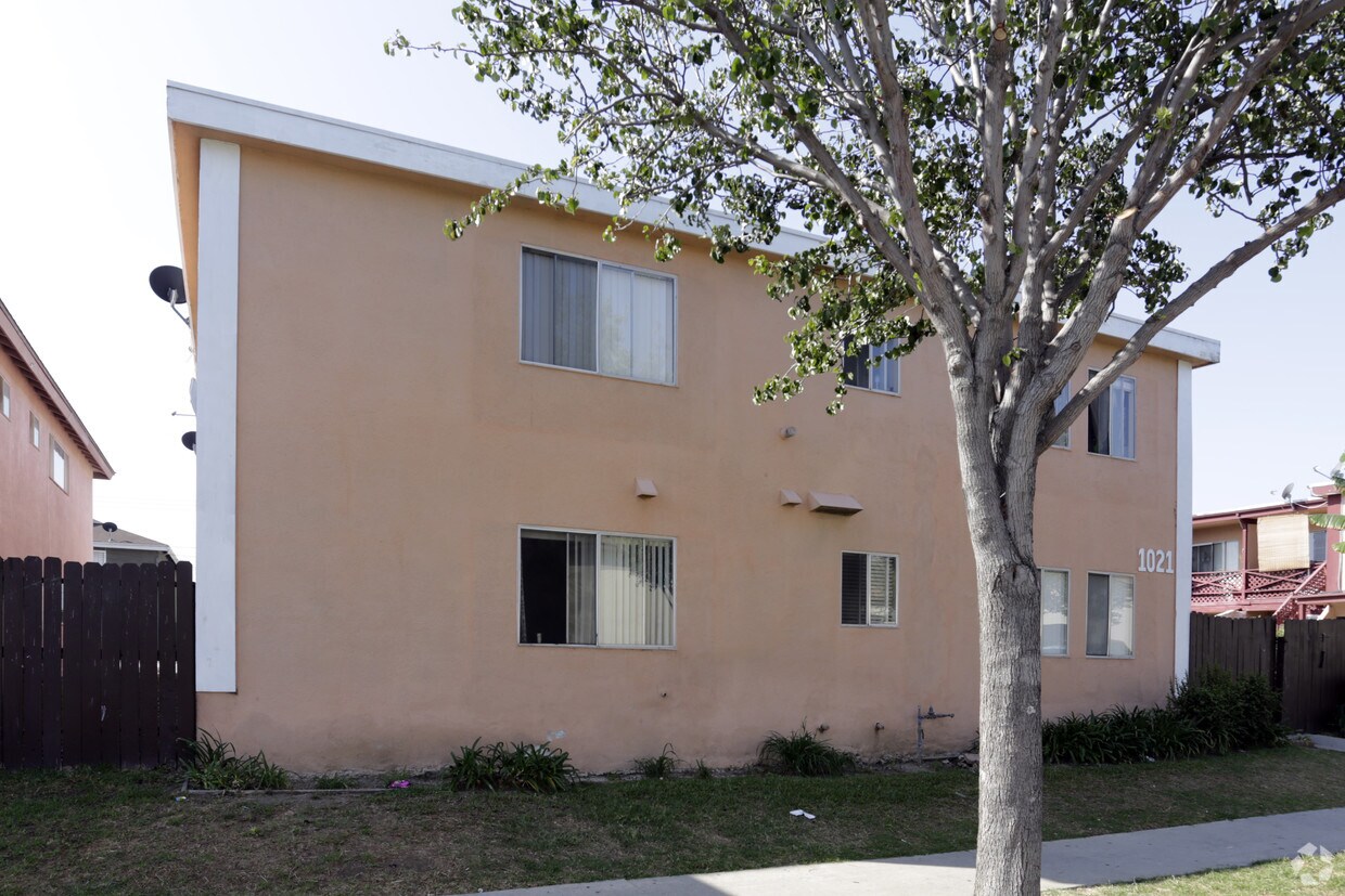 Foto del edificio - 1021 Mission Dr