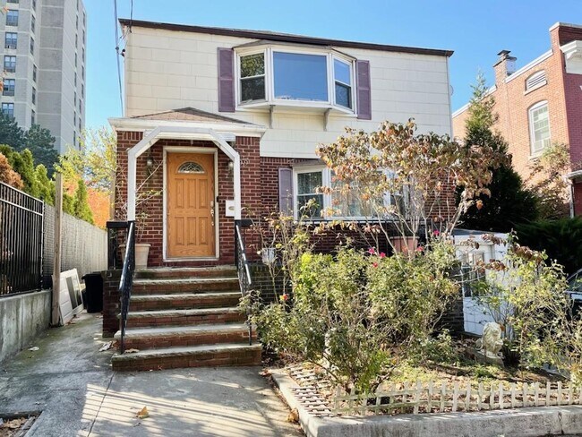 Foto del edificio - 99 Duncan Ave