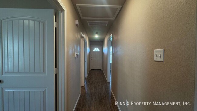 Foto del edificio - 2412 N Ave O