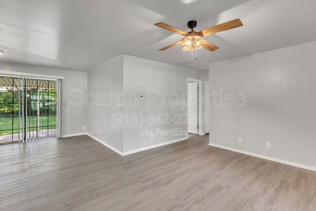 Foto del edificio - 1809 S Birch Ave