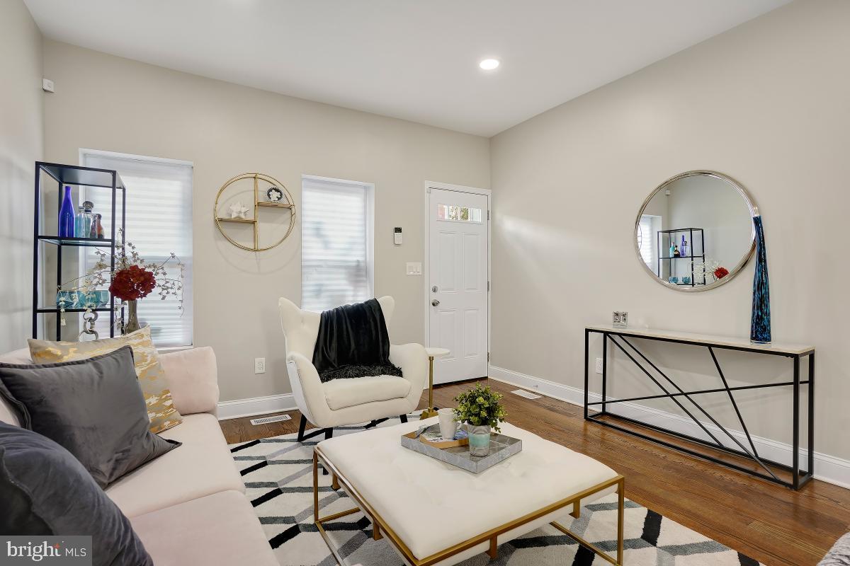 Foto principal - 1828 N Collington Ave