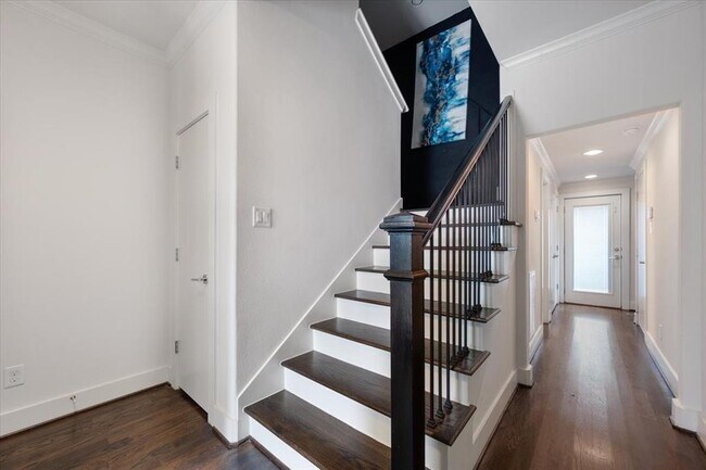 Foto del edificio - 1333 W 22nd St