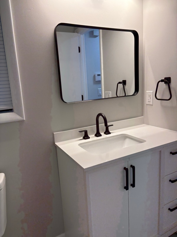 Foto del edificio - 1252 N Forest Dr