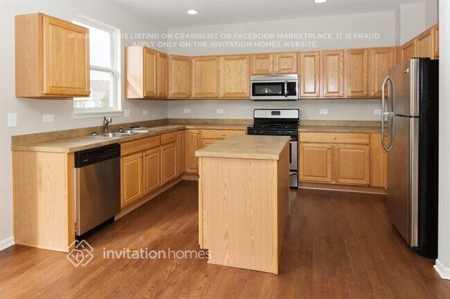 Foto del edificio - 1415 Baltz Dr