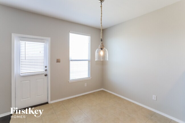 Building Photo - 7705 Berrenda Dr