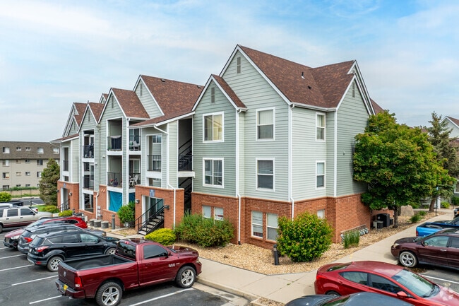 Building Photo - Spring Hollow