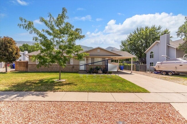 Building Photo - 772 N 800 W