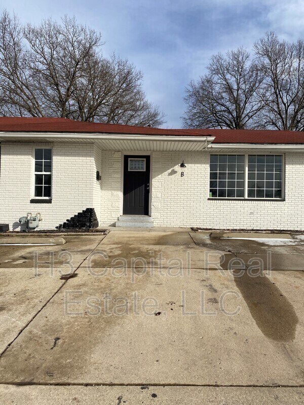 Primary Photo - 4900 Maryville Rd