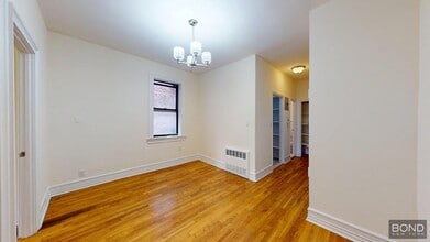 Building Photo - 338 E 70th St