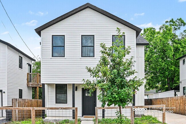 Foto del edificio - 423 N Mesquite St