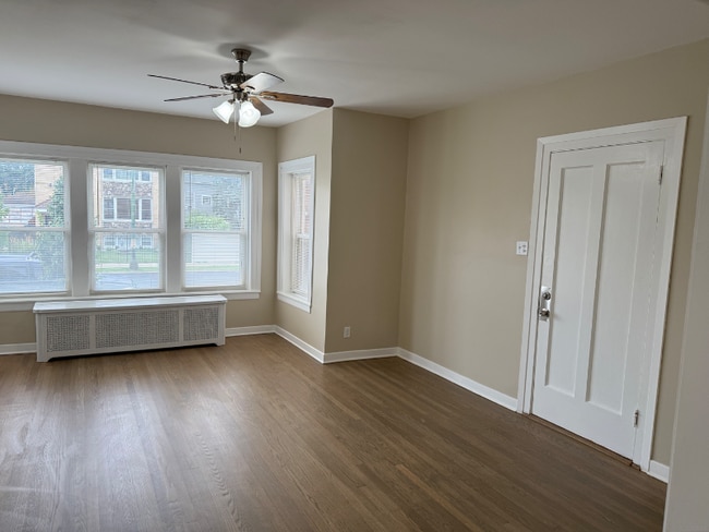 Foto del edificio - 6030 W Addison St
