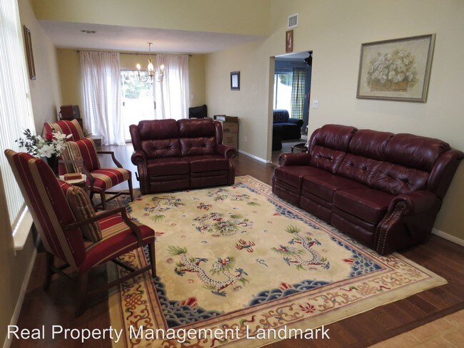 Foto del edificio - 50 Colony Dr