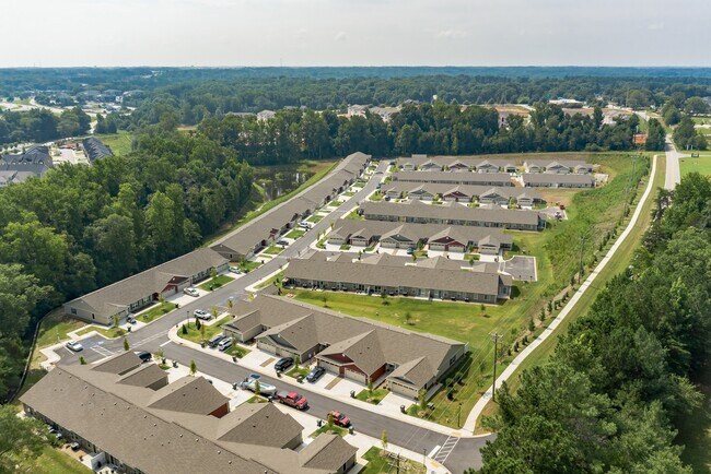 Foto del edificio - Redwood Simpsonville Neely Ferry Road