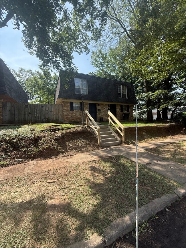 Building Photo - 7805 3rd Ave S