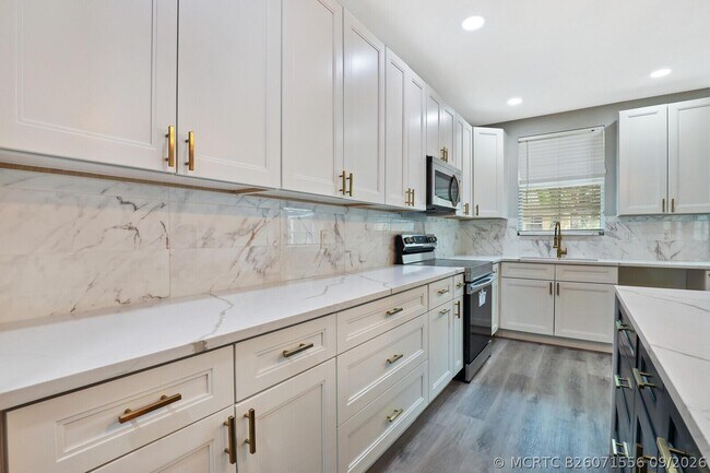 Foto del edificio - 2425 San Pietro Cir