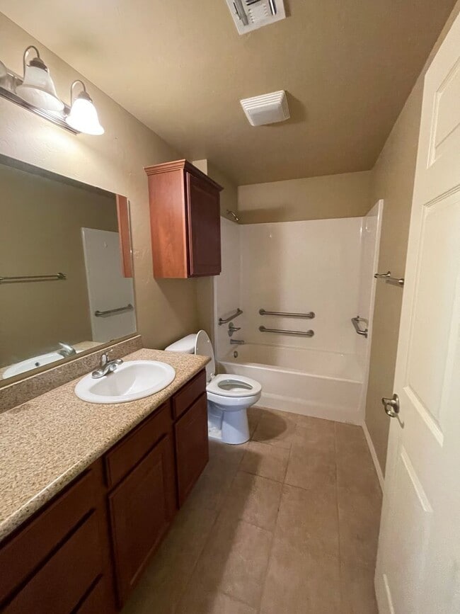 Building Photo - $300 off your move in by 3/1 , 55 and up c...