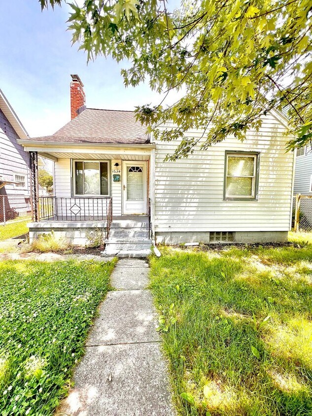 Primary Photo - 1654 O Brien St