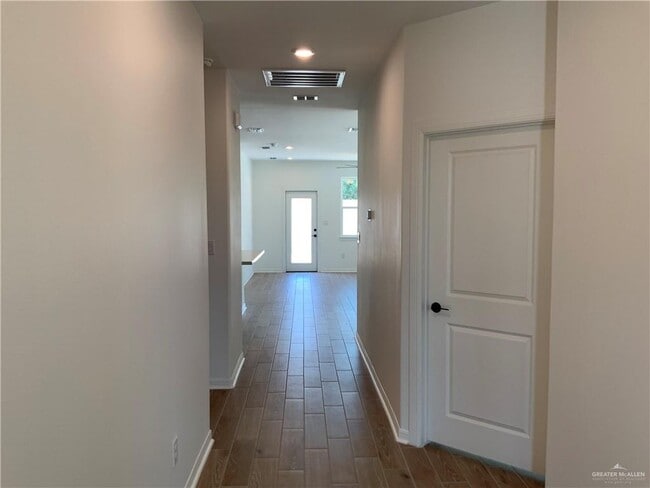 Foto del edificio - 3908 Highland Ave
