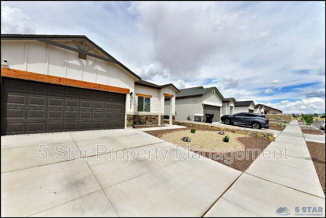 Building Photo - 15237 Ambition Ave