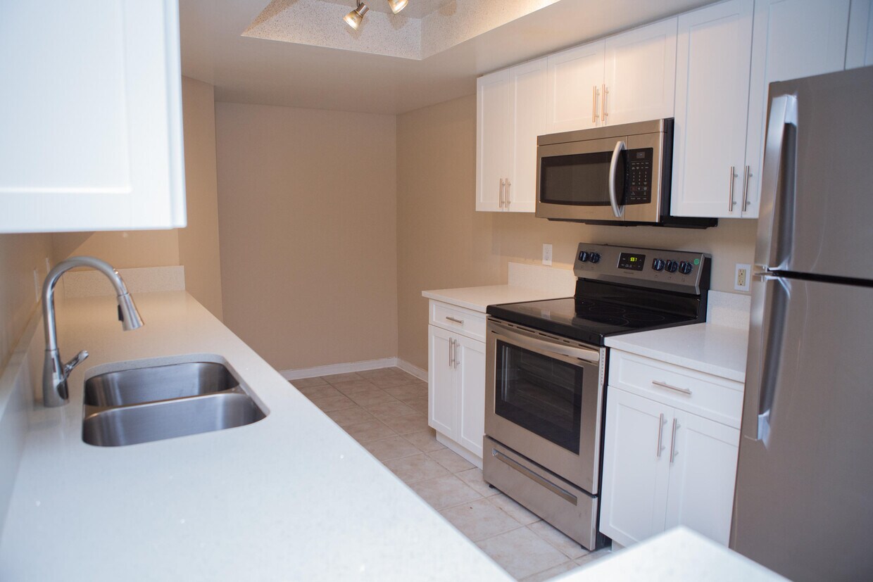 Foto principal - 4179 Haverhill Rd